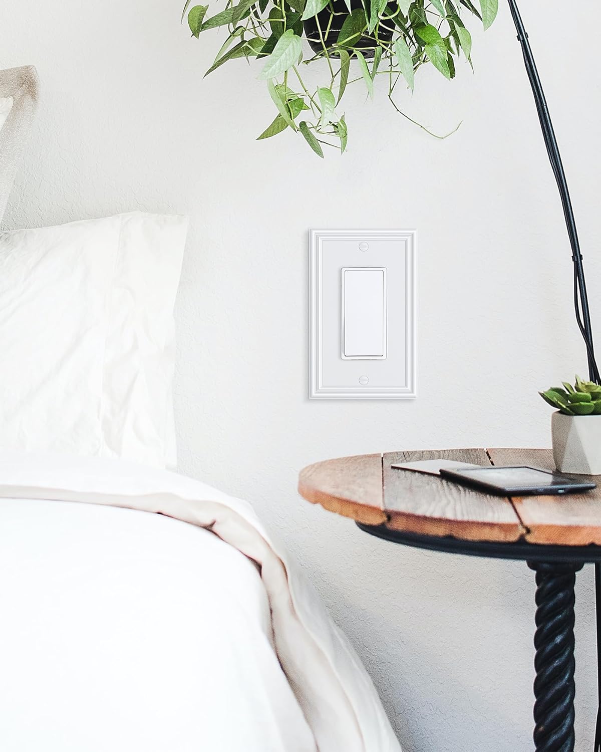 4-Pack Decorator Outlet Cover Plate, Pure White Decorative Switch Plates and Outlet Covers, Durable Zinc Alloy Wall Plates for Electrical Outlets, Receptacle, GFCI Outlet, Dimmer Switch