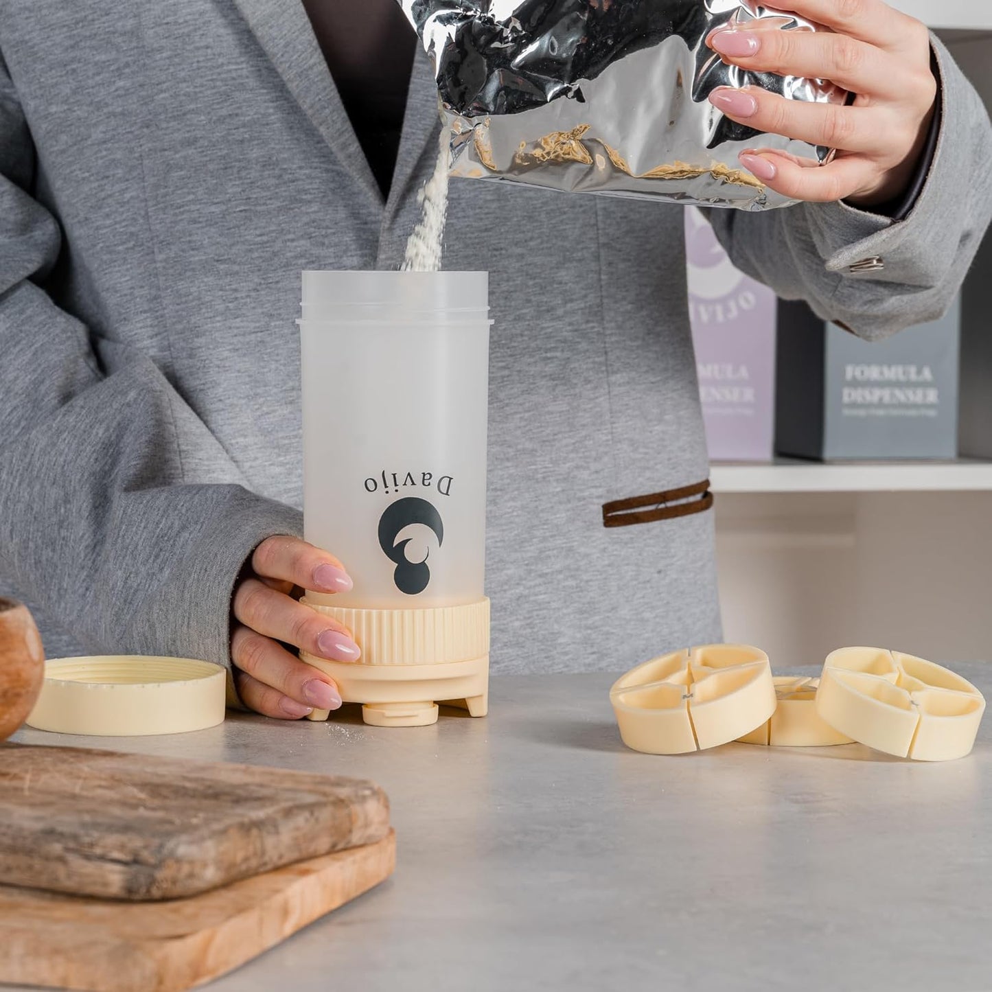 Formula Dispenser - Completely Replaces Hand Scooping - Fill The Desired Portion with just a Few clicks - Formula Container to go - 10ounces Baby Milk Powder Storage