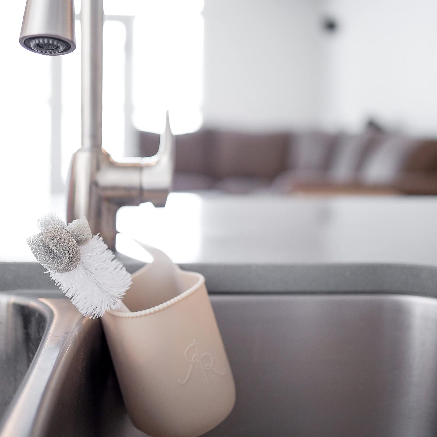 Ryan & Rose Cutie Holder Universal Stroller Cup Holder (Taupe)