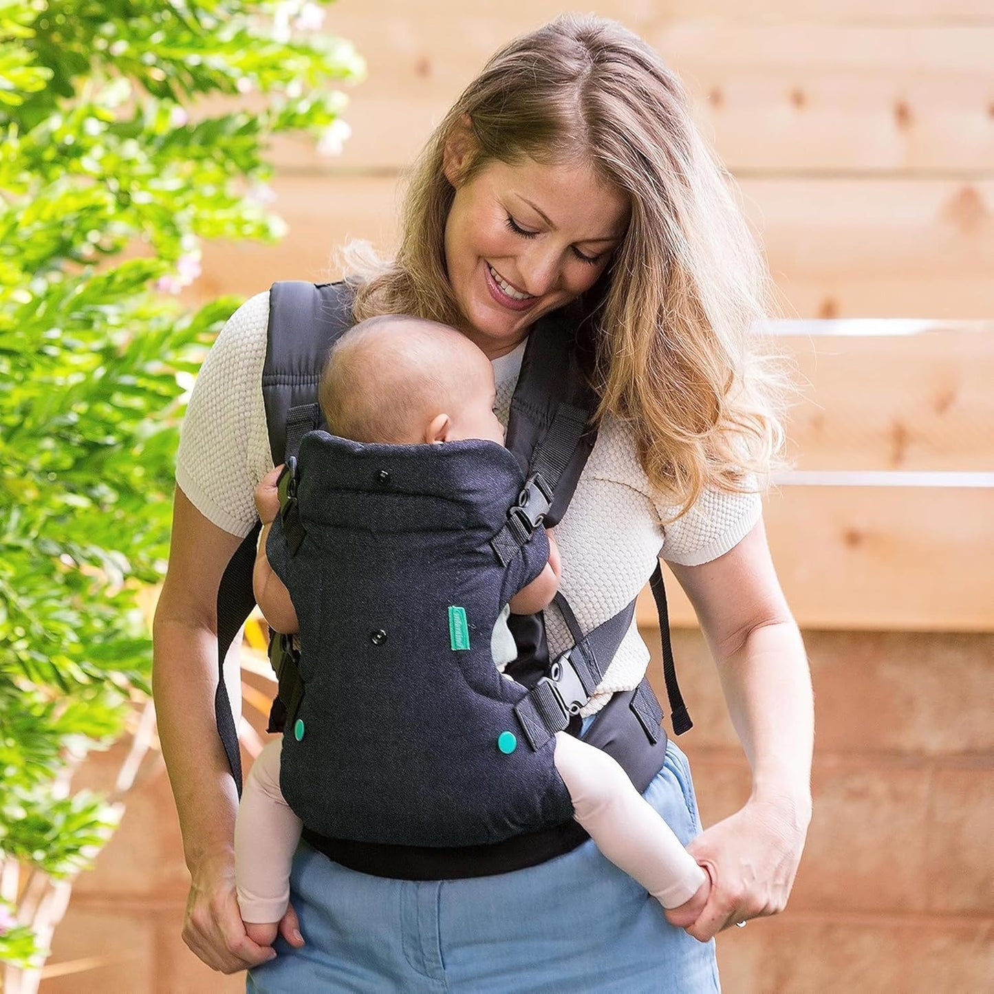Infantino Flip 4-in-1 Convertible Baby Carrier, Adjustable, Ergonomic Babywearing, Registry Essential, Baby Carrier for Newborn to Toddler, Black