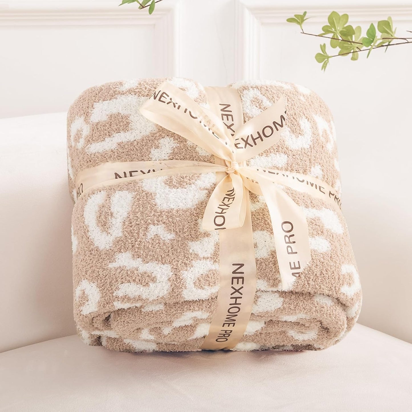 NEXHOME PRO Leopard Soft Blanket Twin Size, Fuzzy Throw Blanket for Couch Bed Sofa Picnic, Knit Blankets for Women Gifts Beige 60 x 80 inches