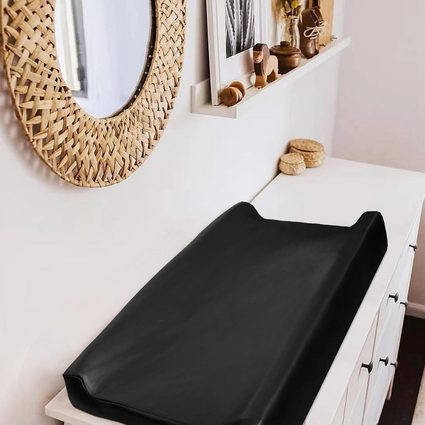 Owlowla Changing Pad Cover,Waterproof Changing Pad Covers-Soft Leather Diaper Changing Table Cover,Fits Standard Changing Pads for Baby Boy Girl（Black）