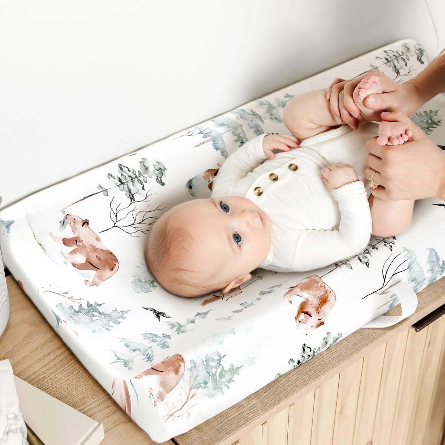 GRSSDER Stretch Ultra Soft Jersey Knit Changing Pad Cover Set 2 Pack, Change Table Pad Covers Fit 32"/34" x 16" Pads Safe and Snug, Pretty Pattern for Boys and Girls, Bear and Wolf Print