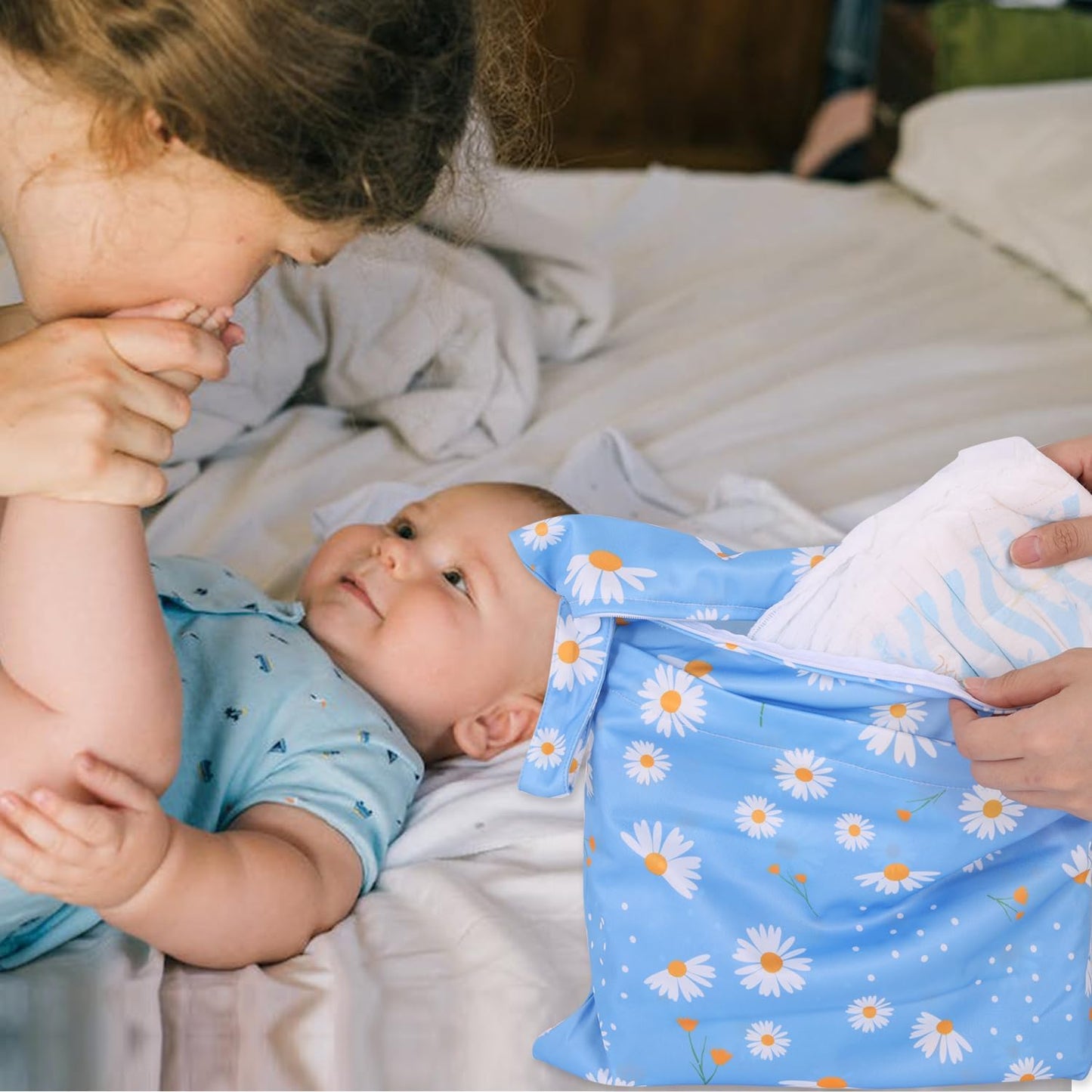 2pcs Cloth Diaper Wet Dry Bags, Waterproof Reusable Wet Bag with 2 Zipper Pockets & Handle, Washable Laundry Bags for Baby Adult Clothes Travel Beach Pool Daycare Yoga Gym Exercise Swimsuits,