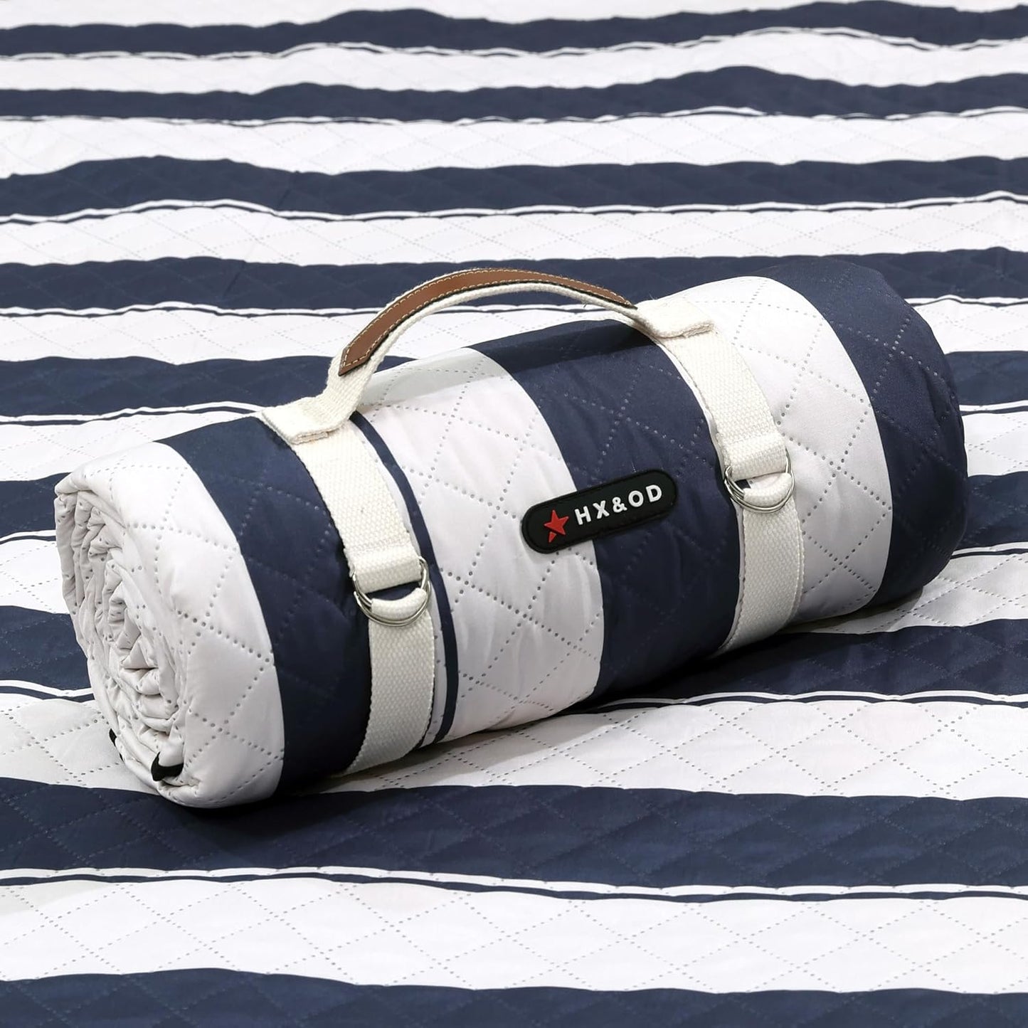 HX&OD Outdoor Picnic Blanket Extra Large, 80”x80” Waterproof Picnic Mat Foldable Camping Blanket Portable with Carry Strap for Beach Mat (Bule)