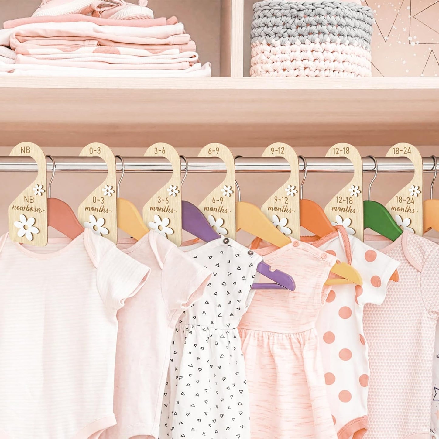 R HORSE Wooden Baby Closet Dividers - 8Pcs Double-Sided 3D Daisy Nursery Closet Organizer Baby Clothes Size Hanger Dividers Newborn Nursery Decor Birthday Gift for Boy Girl (0-24 Months)