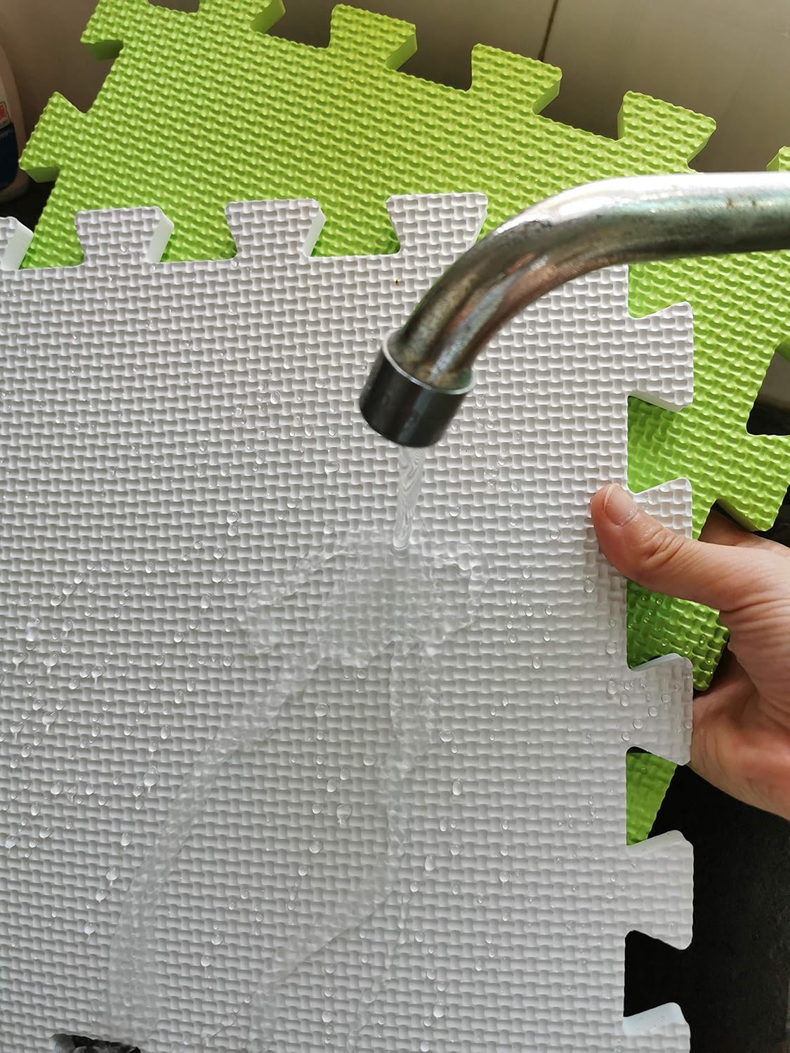 YIMINYUER® 20 Tiles (30cm×30cm×1cm Each Tile) Baby Soft Puzzle Play Mats, Kids Thick EVA Foam Floor, Toddlers & Children's Soft Interlocking Mat R01R04R09G301020